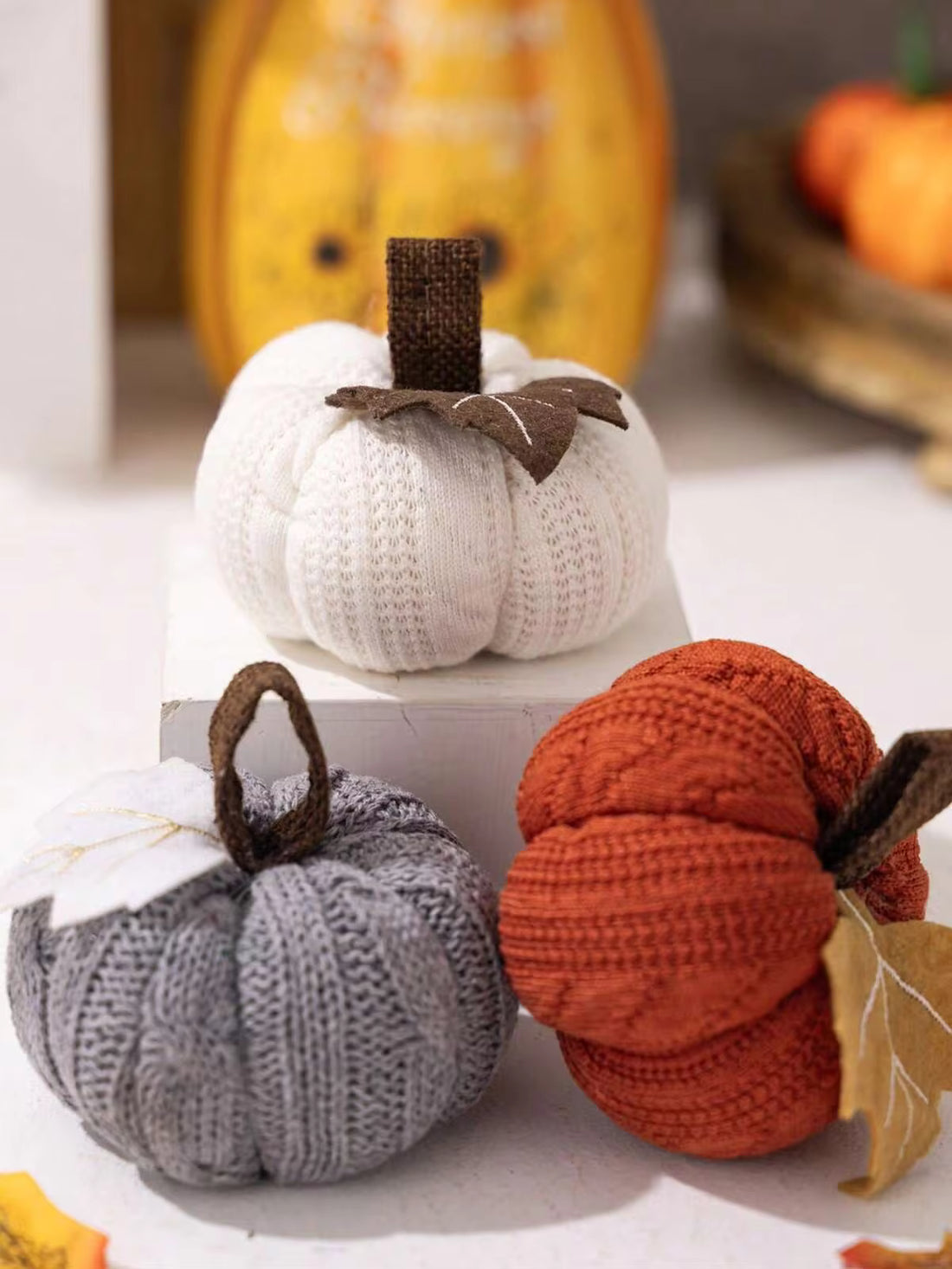 1/3pcs Decorations, Home Decor Ornaments, Thanksgiving Harvest Festival Knitted Pumpkins Can Be Used As Hanging Decorations, Banners, Flags, Red Knitted Sets, Figurines, Pendants Best Gifts Birthday Graduation Christmas Decorations Room Decor Christmas